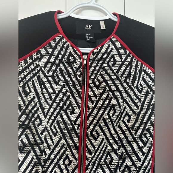 H&M zip up light spring blazer - Picture 4 of 5